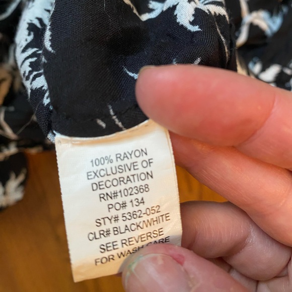 Blue Island black and white tropical top size L - Picture 7 of 12